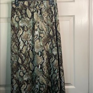 89th & Madison Snake Print Maxi Skirt